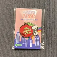 PEANUTS in NYC スヌーピー ピンバッジ