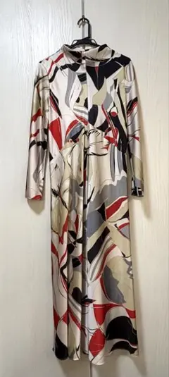 ZARA 長袖　ロング丈　　　プリントワンピース