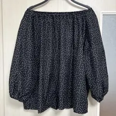 オフショル ブラック ブラウスのサムネイル