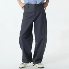 ユニクロ　ジャージーバレルレッグパンツ　ダークグレー