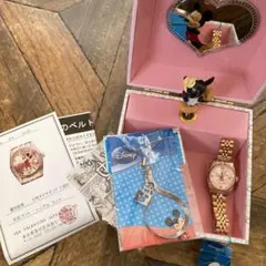 世界限定2000本ディズニー ミッキーマウス 腕時計 オルゴール付BOX付 世界限定2000本ディズニー ミッキーマウス 腕時計 オルゴール付BOX付