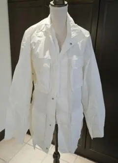 ARMANIJEANSホワイト アウトドアジャケットのサムネイル