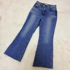 人気✨MOUSSY MVS FLARE デニム ブーツカットデニム　切りっぱなし