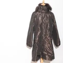 ★美品★ フェイクファーコート 長袖 無地 フード 光沢素材 ロング丈