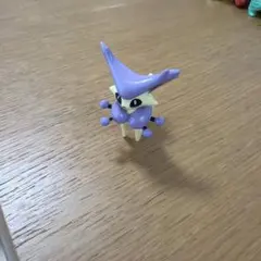 ポケモン　エネコロロ　モンコレ　フィギュア