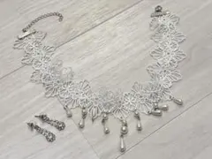 レースネックレスとピアスセット
