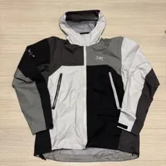 beams マウンテンパーカー