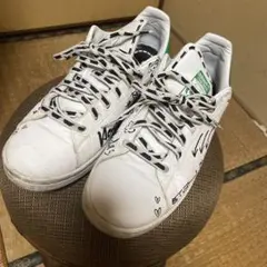 adidas Stan Smith 手書きデザイン スニーカー