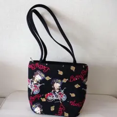 Item thumbnail for item 52ce0a2b-9c35-4c83-91db-d6793866280d