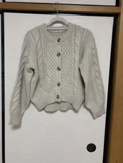 ケーブルニット カーディガン M