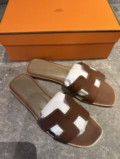 新品未使用 HERMES エルメス オラン ゴールド 37 国内直営店購入のサムネイル