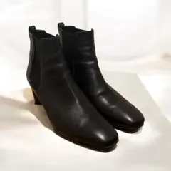 Item thumbnail for item d4cf8cf1-7158-4685-9245-cfc7ec0f8f79