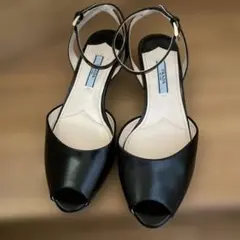 最終　PRADA ブラック オープントゥ サンダル36ハーフ　アンクルベルト付き