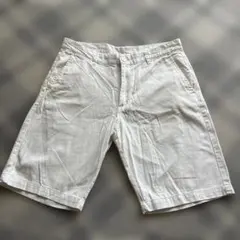 美品Navy ショートパンツ ホワイト Mサイズのサムネイル