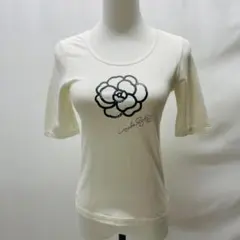 【美品】INGEBORG インゲボルグ カメリアロゴ カットソー アイボリー M
