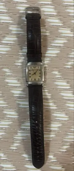 EMPORIO ARMANI　クオーツ腕時計　女性用　AR-0205のサムネイル