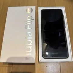 nubia flip 5G 折りたたみスマホのサムネイル