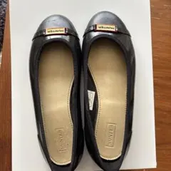 HUNTER ブラック フラットシューズ