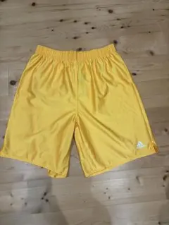 希少サイズ 新品未使用品 adidas ブラジル イエローハーフパンツ