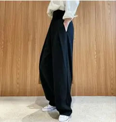 黒 ワイドパンツ プリーツ デザイン