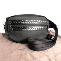 【美品】ボッテガヴェネタ　ウエストポーチ　ボディバッグ　レザー　イントレチャート BOTTEGA VENETA】ボッテガヴェネタ『イントレチャート ウエストポーチ