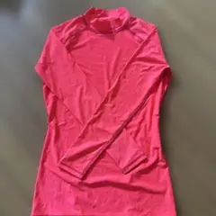 UNDER ARMOUR ピンク ハイネック アンダーシャツ