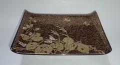 有田焼・天目釉金彩秋草絵角高台前菜皿・新品未使用