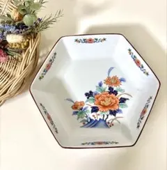 有田焼　陶峰窯　中鉢　古伊万里　色絵　牡丹　菊　梅　花文様　六角中鉢　1点