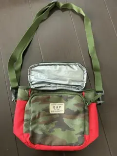 GAP ギャップ　キッズショルダーバッグ　カモ柄