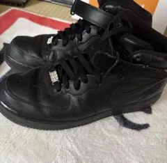 NIKE Air Force 1 Mid ブラック スニーカーのサムネイル