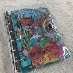日焼けキティA7シャカシャカバインダー