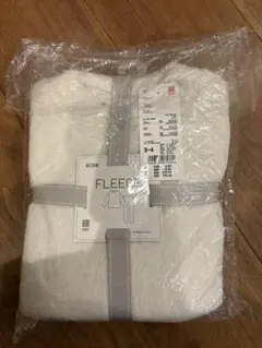 UNIQLO キッズ 女の子　フリースパジャマ 3-4歳