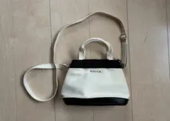 ☆訳あり激安！［TOCCA ］ショルダーバッグ アイボリー ブラック ☆