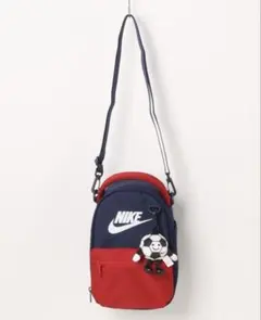NIKE ショルダーバッグ　フラッグナイキ