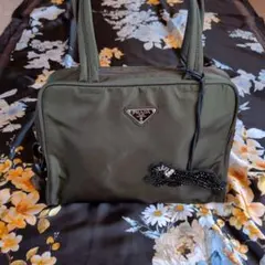 PRADA グリーン ハンドバッグのサムネイル