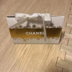 CHANEL ギフトボックス ホワイト ゴールド