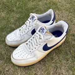 NIKE WMNS AIR FORCE 1 07のサムネイル
