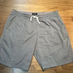 HUF グレーショートパンツ