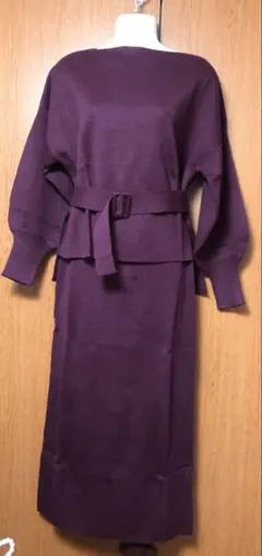 新品　ベルト付き　ニットアップ　セットアップ