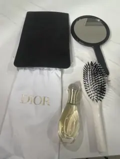 【新品未使用】Dior ヘアブラシ・香水・ミラー　手鏡セット