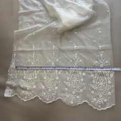刺繍レースカーテンハギレのサムネイル