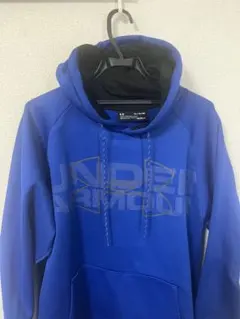UNDER ARMOUR 青 フード付きパーカー