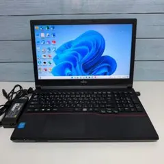 Windows11オフィス付 i5 SSD256GBメモリ8GB富士通ノートPCのサムネイル