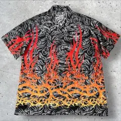 美品✨ DOGTOWN 黒龍 半袖シャツ ファイヤーパターン ドラゴン 総柄のサムネイル