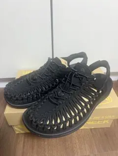 新品未使用☆KEEN UNEEK サンダル ブラック 28cm - メルカリ