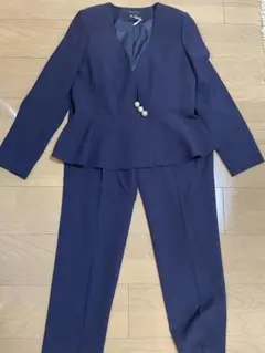 美品！レディース　ネイビー ペプラムジャケット パンツセットアップ