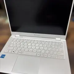 dynabook GCX83 ホワイト