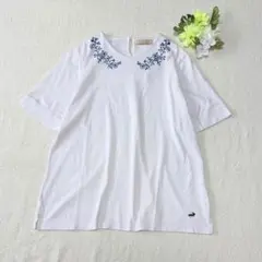 クロコダイル　【新品未使用】半袖花柄刺繍Tシャツ　カットソー　【LL】のサムネイル
