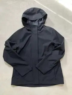 美品☆Lサイズ☆ユニクロ☆ ブロックテックパーカ　ブラック