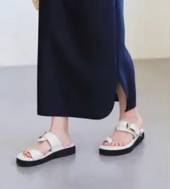 カミナンド CAMINANDO ループサンダル　ホワイト　23cmのサムネイル